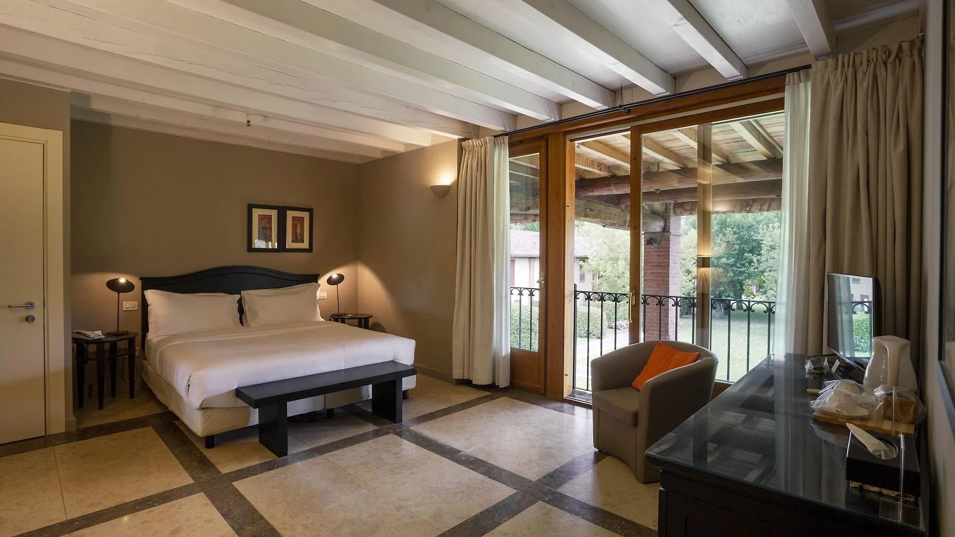 Santellone Resort Brescia Italien